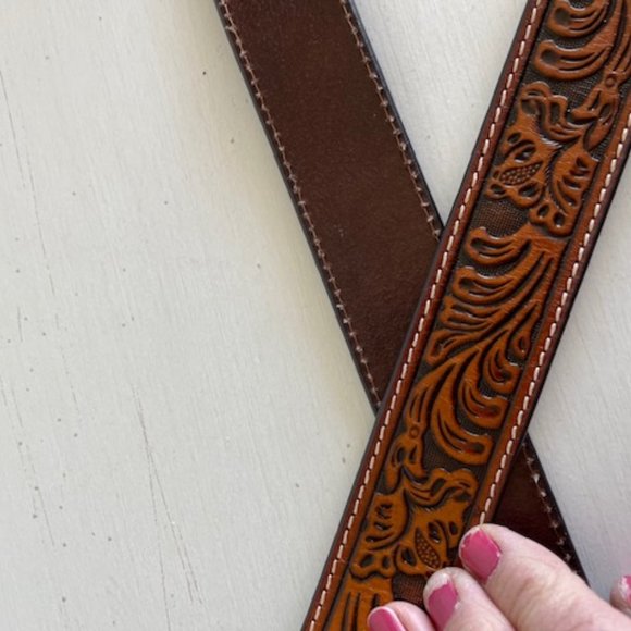 Western Tooled Nocona Leather Silver Buckle Belt 51 inch - Picture 4 of 8